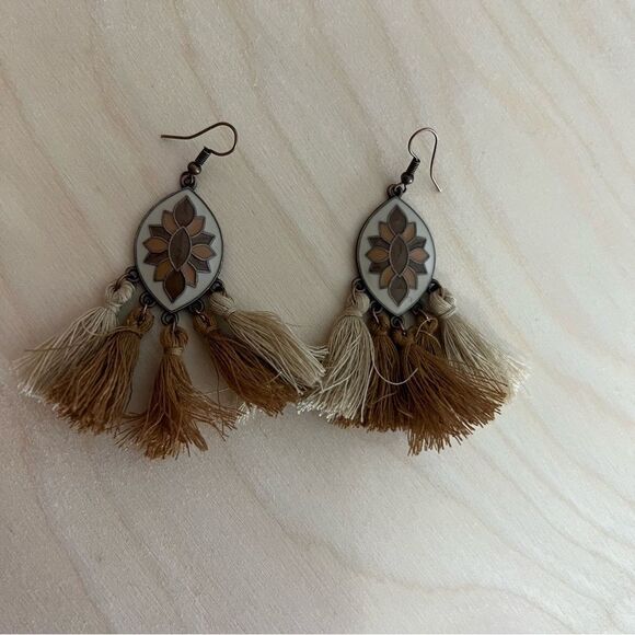 Bohemian tassel earrings NEW - Picture 6 of 7